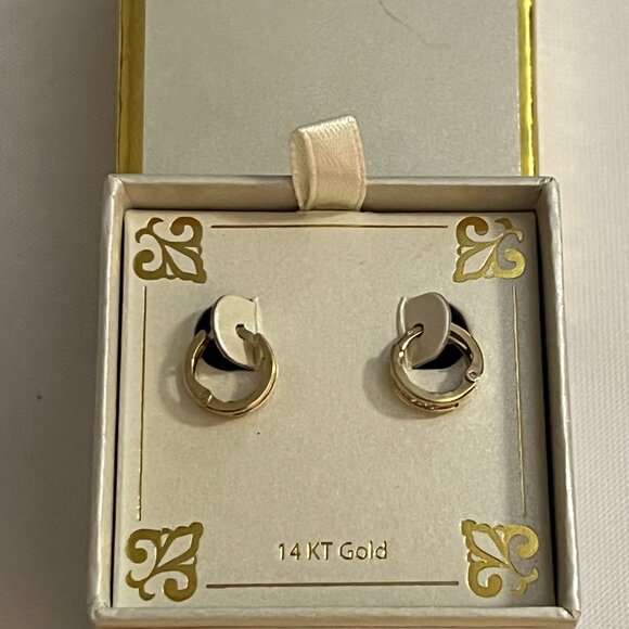Children's Cubic Zirconia Extra Small Huggie Hoop Earrings in 14k Gold 10mm